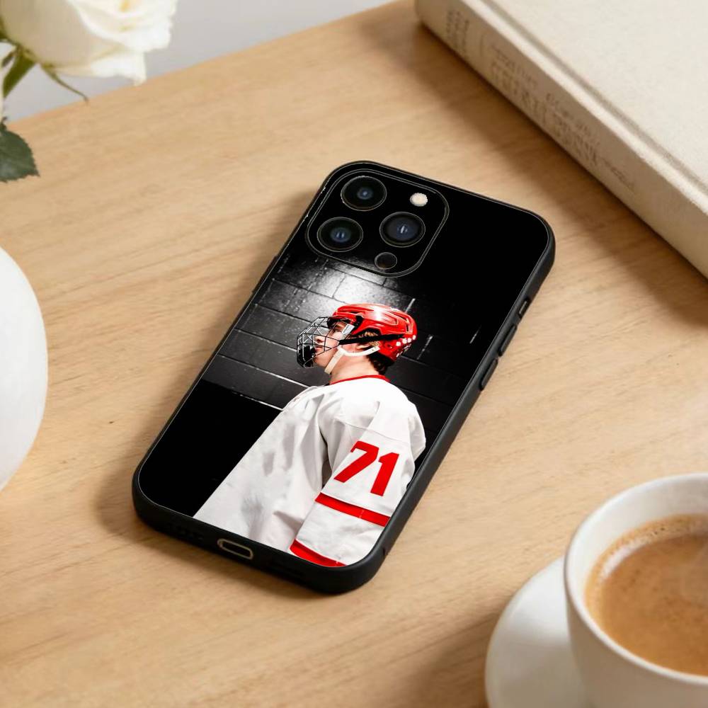 Чехол для телефона Sharks Macklin Celebrini для iPhone 16,15,14,13,12,17,Pro Max,Plus Силиконовый Черный Чехол