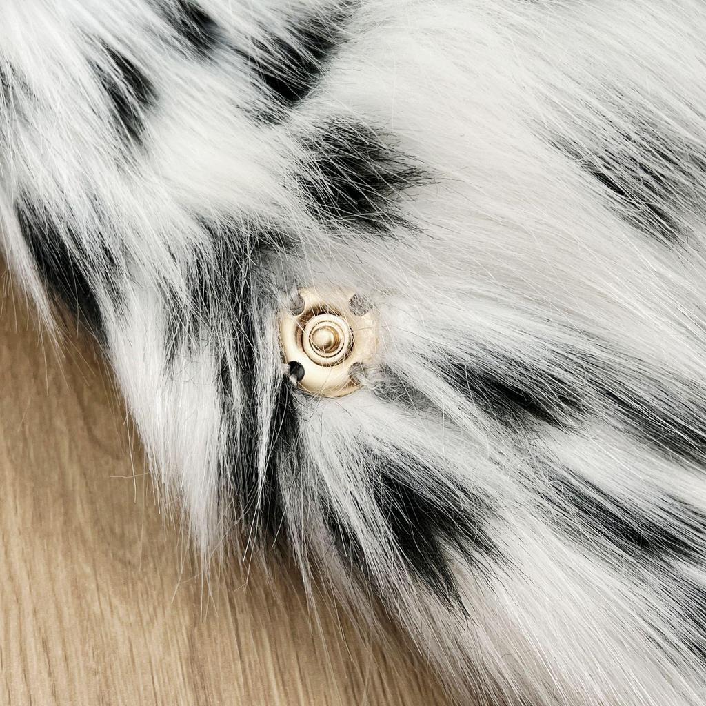 Экологичная пятнистая шуба из искусственного меха лисы - Женская короткая теплая зимняя мода 2025