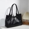New Women's Large-capacity Tote Bag Niche Underarm Bag Fashionable and Simple Commuter Shoulder Handheld Women's Bag