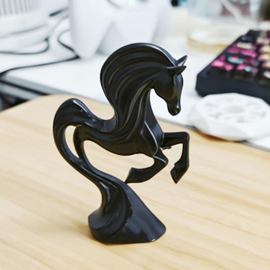 3D-печатная фигурка скачущей лошади для успеха с обтекаемым основанием-стойлом. Абстрактное европейское художественное украшение для офиса или гостиной.