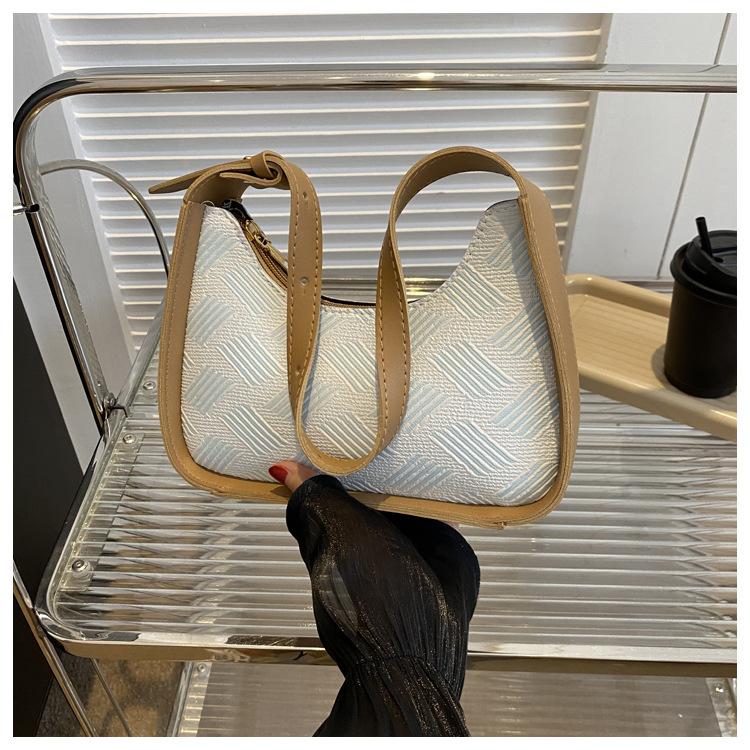 Повседневная портативная маленькая квадратная сумка женская корейская простая и модная клетчатая сумка 2024 года на осень и зиму сумка через плечо подмышку