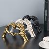 Hand Bone Love Skeleton Ornament Resin Terror Halloween Bar Party Decoration Heart Shaped Originality Arts And Crafts