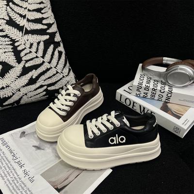 Женская обувь – Кроссовки