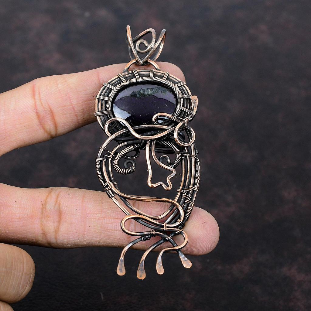 Подвеска из сугилита, медная проволочная обертка, подвеска ручной работы, медные украшения из сугилита, потрясающая подвеска из драгоценного камня, проволочная обертка, ювелирные изделия для подарка
