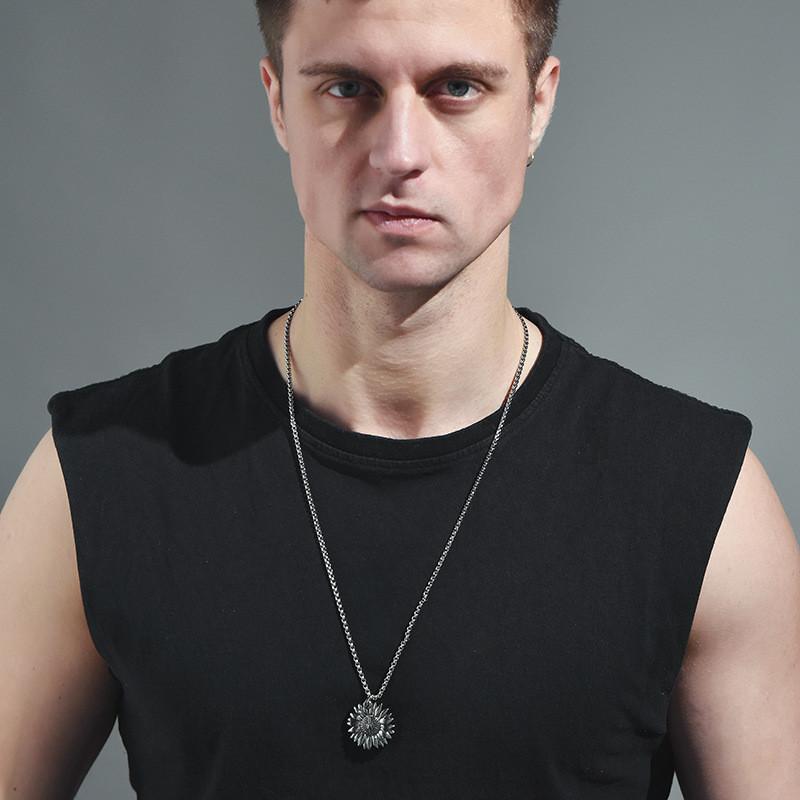 Retro Punk Style Sunflower Totem Necklace For Men Women Hip Hop Jewelry Accessory