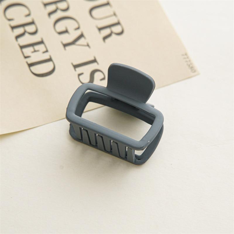 Новинка 2023 года, женские большие заколки из смолы, заколки для волос в форме краба, модные желеобразные заколки для волос в виде когтей в форме акулы для девочек, аксессуары для волос, головные уборы