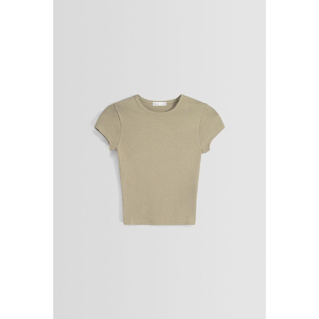 Футболка с коротким рукавом и круглым вырезом