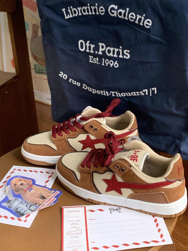 Autumn New Maillard Style 2024 Sports Board Shoes Women's Brown Stars Niche Original Versatile Hong Kong Style White Shoes