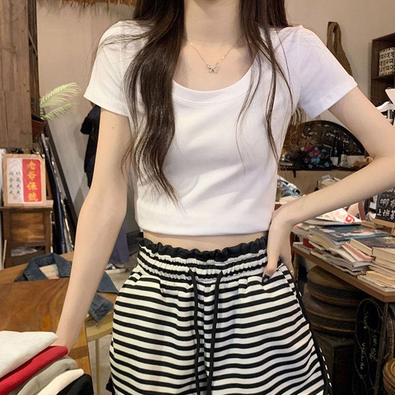 Белый облегающий топ с круглым вырезом, женская летняя популярная суперпопулярная универсальная футболка с правым плечом, короткий фасон, облегающая, эластичная, с коротким рукавом
