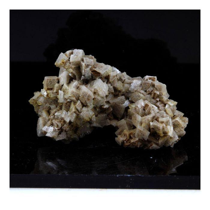 Pierres et Minéraux. Dolomite. 97.5 ct. Anduze, Gard, France.