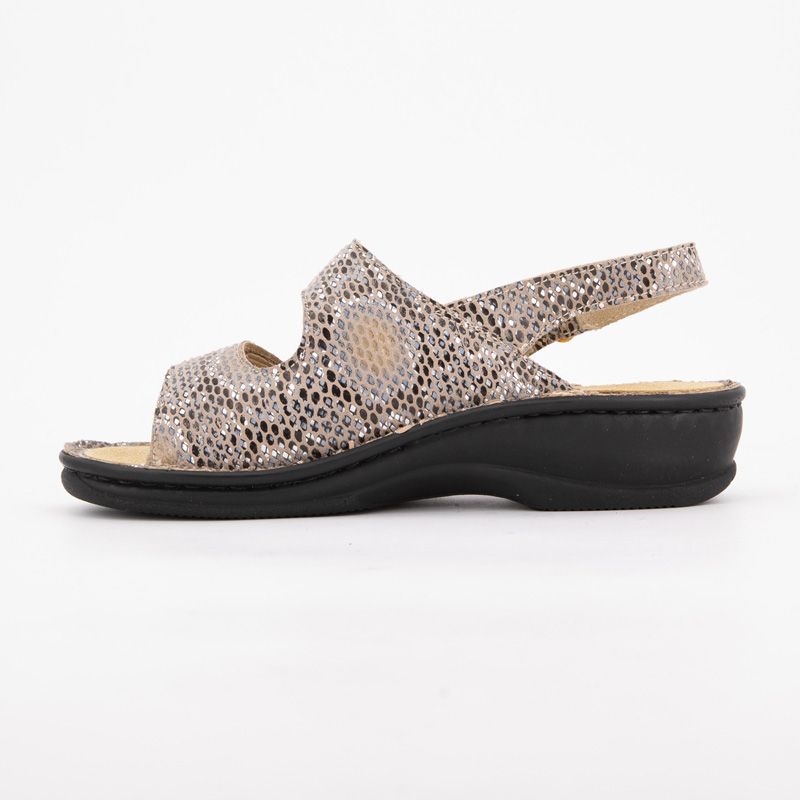 Бежевые сандалии на липучке с крокодиловым узором nevia sandal Женские SCHOLL