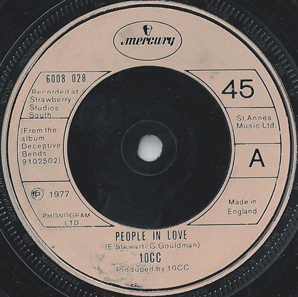 7-дюймовая пластинка 10CC - People In Love 6008028 Mercury 1977 UK Рок Б/У