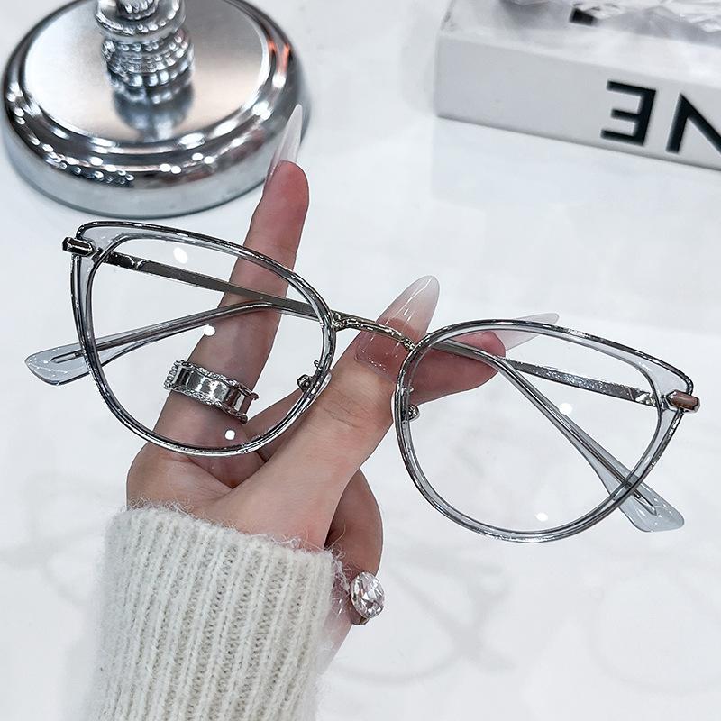 New retro metal anti-blue glasses trendy Internet celebrity fashion glasses frame women's photochromic flat glasses