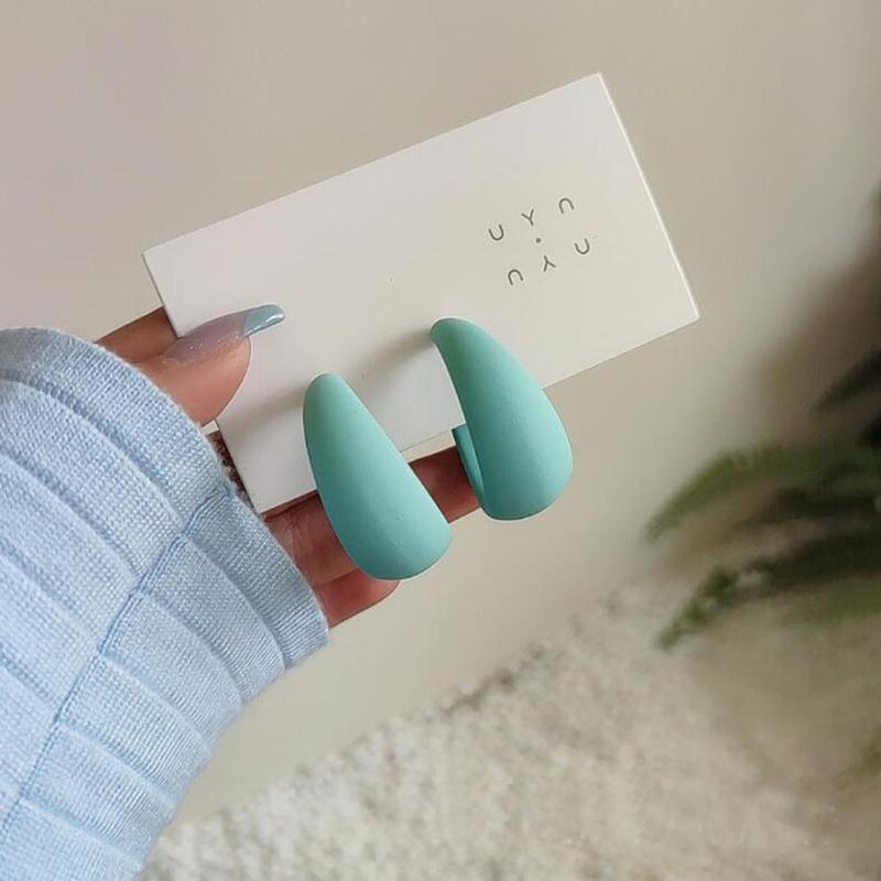 Текстурированные серьги для девочек Весна Лето Свежие конфетные цвета Все сочетается Серьги в форме буквы С Преувеличенные гвоздики для девочек