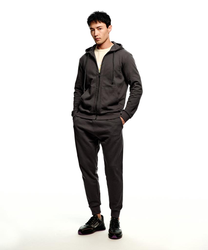 SOLEW Logo Jogger Sweatpants_Charcoal