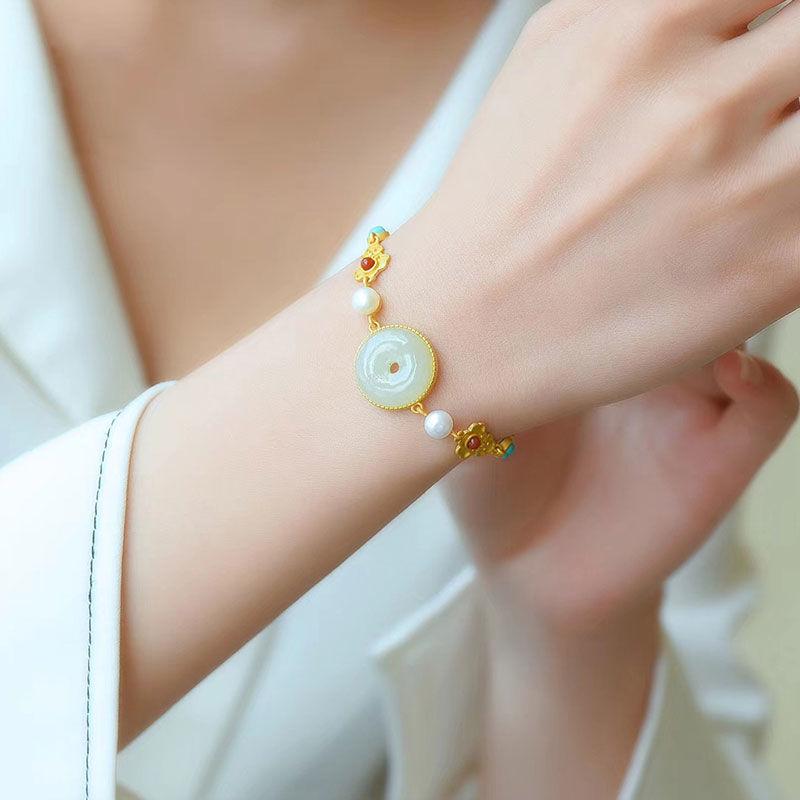 Браслет-кольцо из нефрита в китайском стиле «Фу Лу Пин Ань» на удачу с зеленой инкрустацией