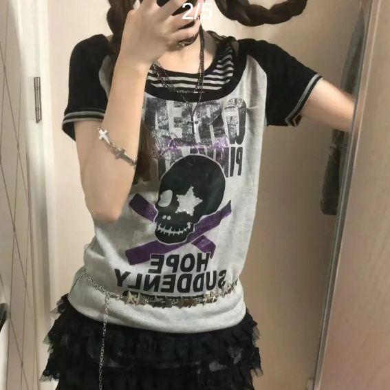 Футболки с черепами, женская уличная одежда в стиле панк, эстетика 2000 года, футболка для девушек в стиле гранж, готика, укороченный топ, узкая летняя одежда, графическая футболка