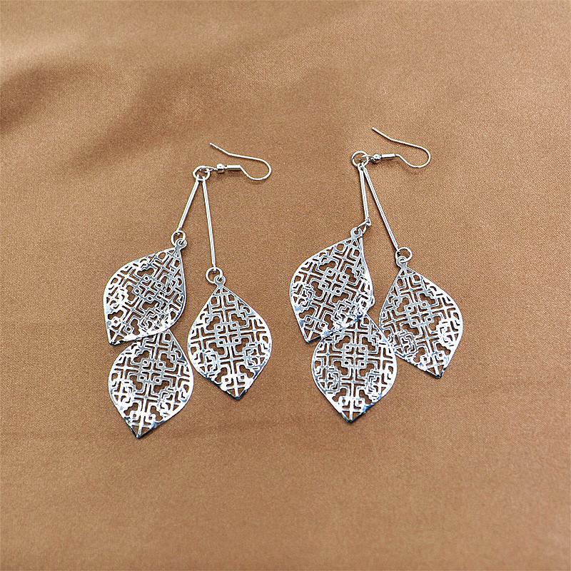 Trendy Leaves 2022 Earings Bohemia Metal Tassel Earrings Long Earring Women Irregular Sexy Girls Jewelry Fashion Punk