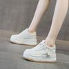 Обувь, увеличивающая рост до 9 см, новая модель 2025 года, кроссовки на толстой подошве в стиле «папа», повседневная спортивная обувь, увеличивающая рост, маленькие белые кроссовки