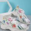 Женская повседневная обувь, дышащие сетчатые кроссовки с цветами на платформе для женщин, легкие походные кроссовки из вулканизированной ткани на шнуровке