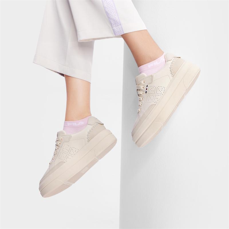 Fila Victoria Повседневные Минималистичные Универсальные Однотонные Кроссовки Женские Кроссовки Молочно-Белые F12W431205FAW