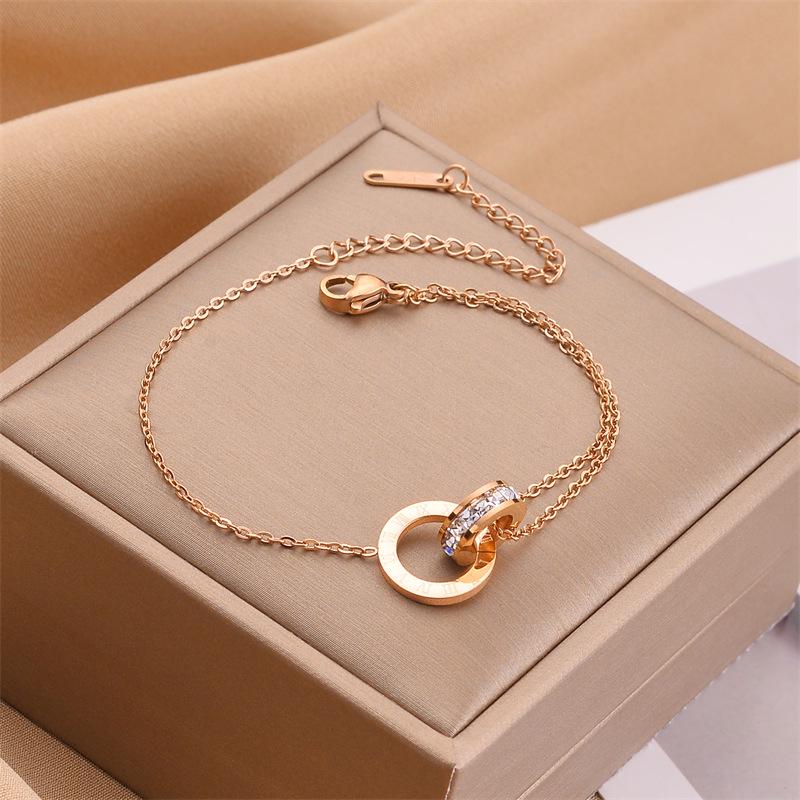 Корейский браслет женской моды из титановой стали Дун Дэмун - Нержавеющий, Высококлассный, Дизайн через границу.