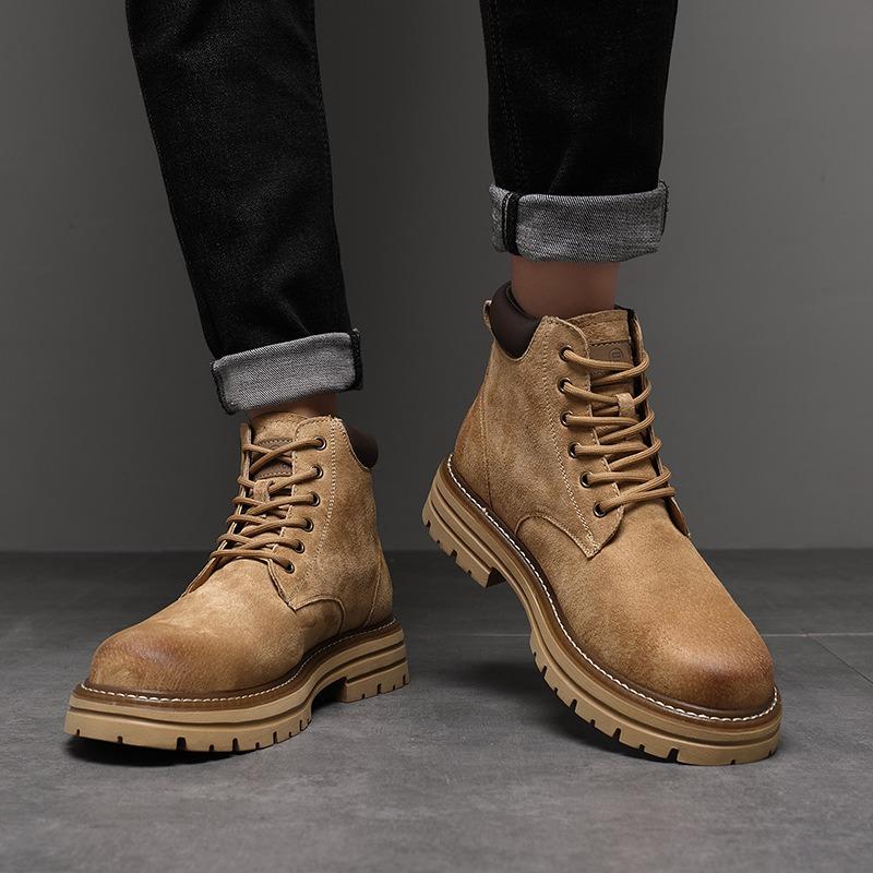 Модные британские ботинки из свиной кожи на платформе для мужчин, дизайнерская мужская рабочая обувь с мягкой подошвой, модные повседневные осенне-зимние полусапожки для мужчин