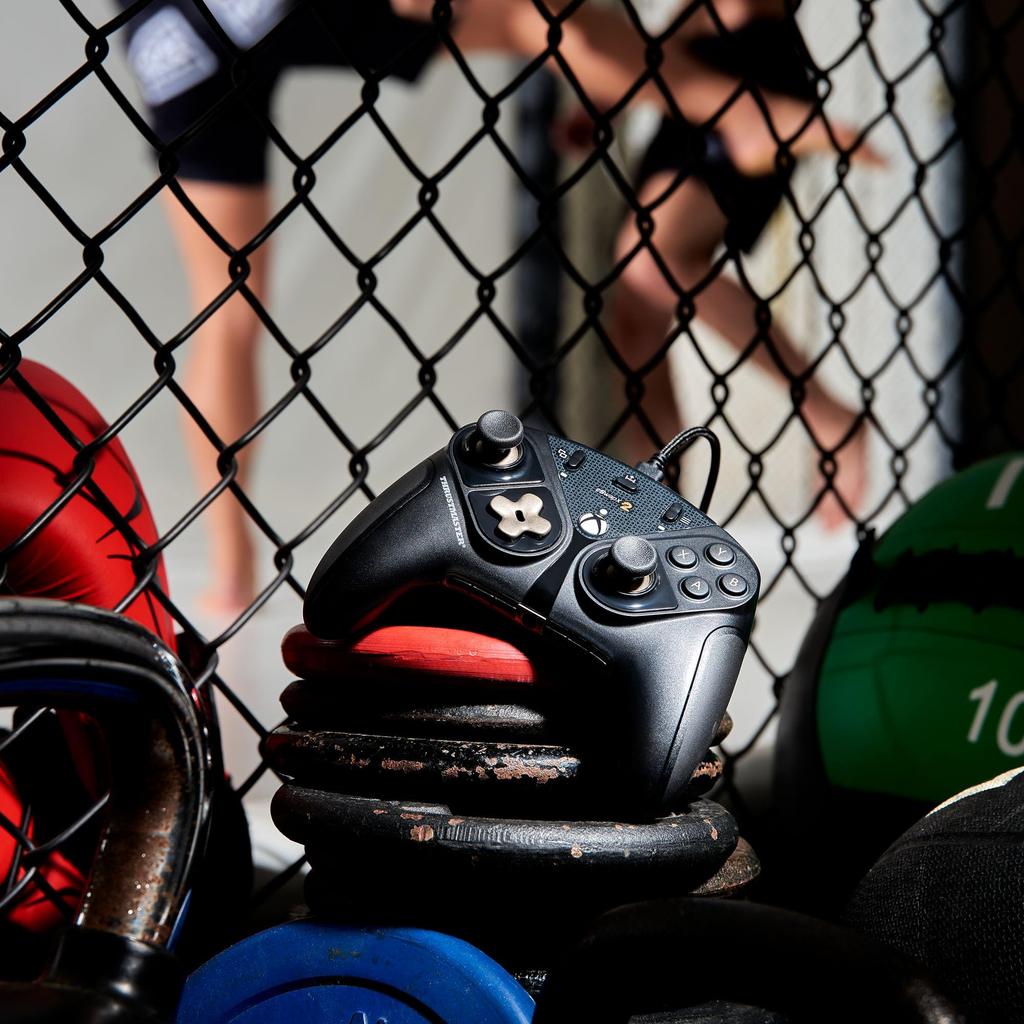 Thrustmaster ESWAP X2 Gamepad Modular Gamepad for Xbox Series Thrustmaster