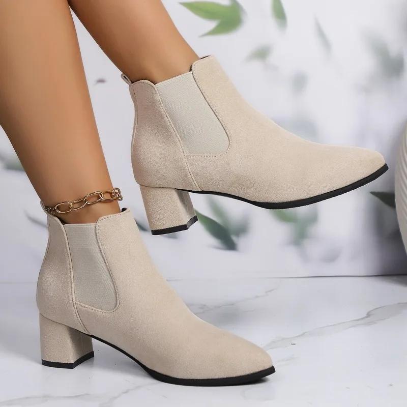 2024 Модная обувь для женщин, женские сапоги без застежек, зимние, с острым носком, однотонные, флоковые, теплые, короткие, на среднем каблуке, римские сапоги Naked