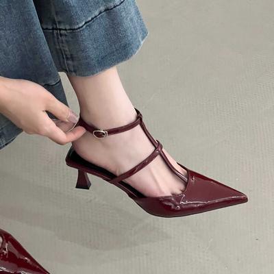 Модные лаковые сандалии женские 2025 весна лето средний каблук заостренный каблук-рюмочка высокие каблуки