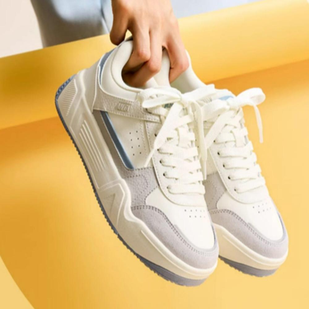 Anta C37 Series Soft Sole Comfortable Versatile Non-Slip Wear-Resistant Low-Top Skate Shoes Women Sneaker White Blue 922518006-2
