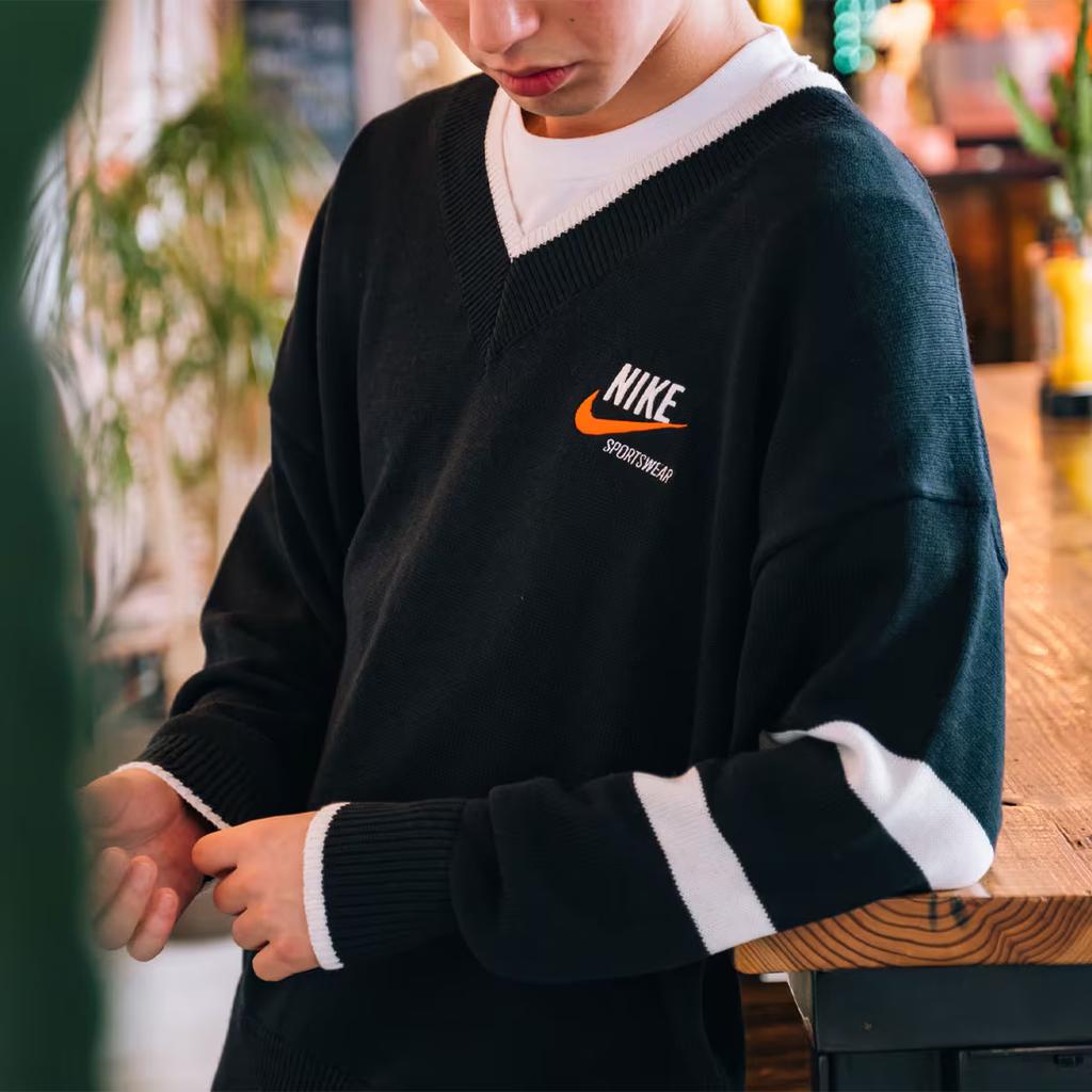 Nike Striped Print V-Neck Pullover Sweater Men Tops Black DX0009-010