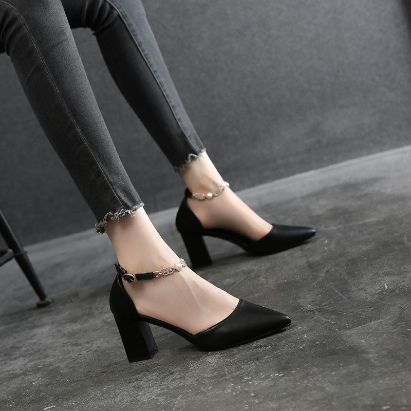 Новые модные универсальные туфли на высоком каблуке с острым носком и толстым каблуком, легкие рабочие сандалии с пряжкой