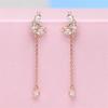 [Onm] Onm 14K Gold Needle Chain Drop Cubic Crescent Rose Gold Piercing (S9594110)