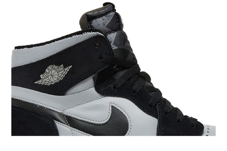 Air Jordan 1 Zoom CMFT 'Черный Светло-Дымчато-Серый'