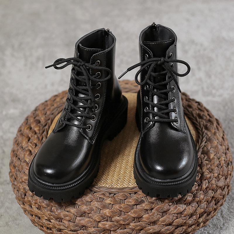 Женские ботинки Мартин в британском стиле 2025 новая осень и зима тонкие ботинки ins трендовые тонкие жареные уличные маленькие короткие ботинки черные толстая подошва