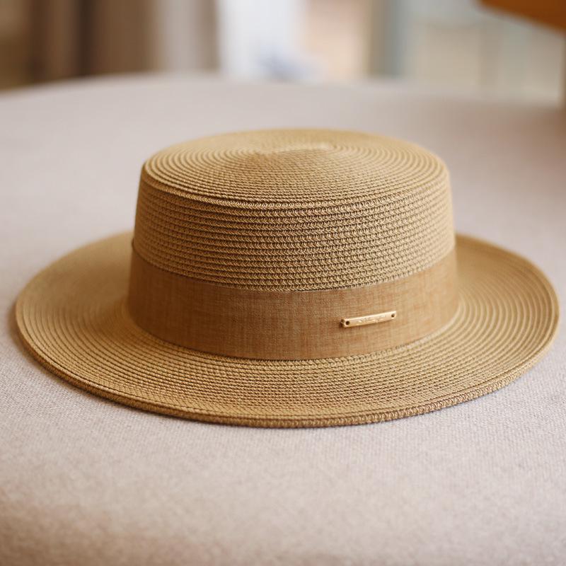 Элегантная летняя соломенная федора с плоским верхом в корейском стиле для женщин - Универсальная повседневная отпускная шляпа от солнца