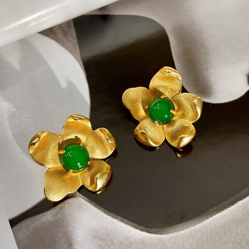 Классические серьги среднего размера для женщин и девочек с эмалью и цветком, серьги-клипсы, винтажные элегантные женские вечерние аксессуары для банкетов высокого класса, ювелирные изделия
