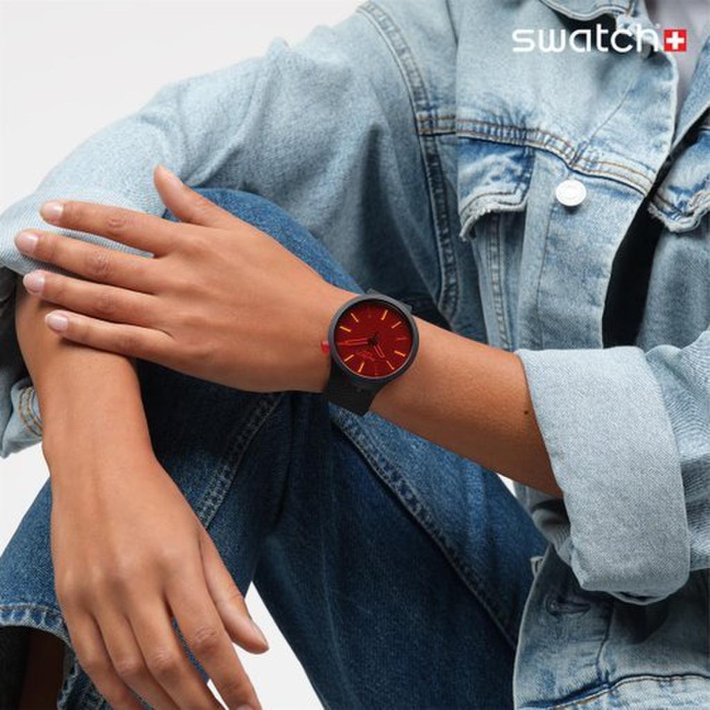 Swatch ESSENTIALS РЕЖИМ НОЧИ SB05B111