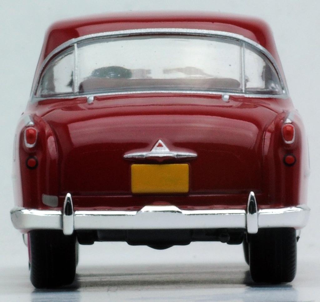Tomica Limited Vintage LV Эпоха японских автомобилей 3 Crown Американская спецификация Готовая модель -