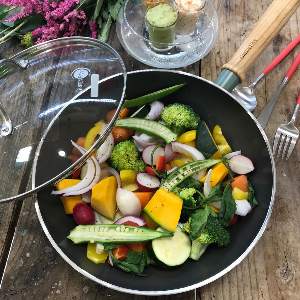 GREENPAN Frying Pan 28cm IH Gas Compatible No Toxic Substances PFAS Free Ceramic Coating Easy To Remove Stains Slightly Deep Natural Wood Handle