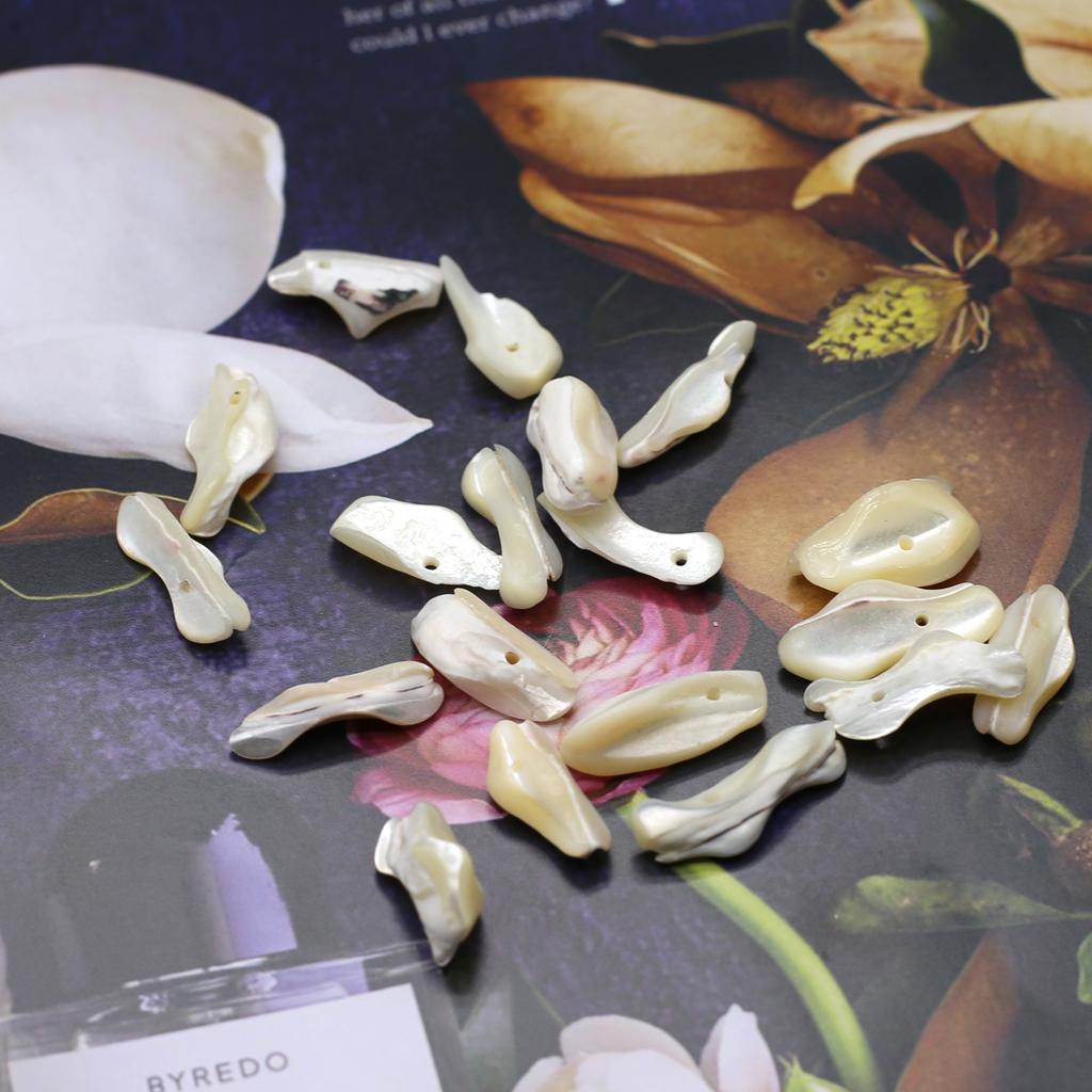10Pcs/20Pcs Shell Pendant Natural The Mother Of Pearl Irregular Pendant For Jewelry Making DIY Necklace Bracelet Earrings Accessory
