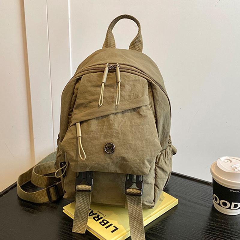 2025 новый модный атмосферный простой рюкзак однотонный школьный рюкзак большой вместимости сумка через плечо популярная маленькая квадратная сумка