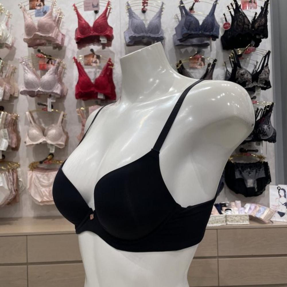 Triumph Black Everedge Freshbra Hampanty Set  Tbwbrr13tbwbpr13bk 