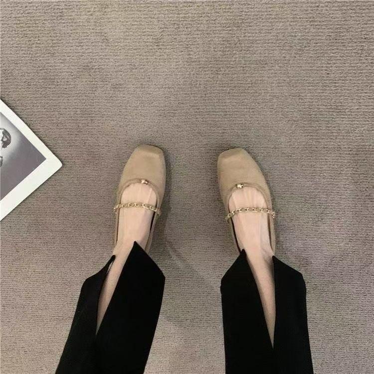 Французский дизайн одинарная обувь женская обувь лоферы маленький ароматный нежный неглубокий вырез с юбкой туфли Мэри Джейн 2025 новинка