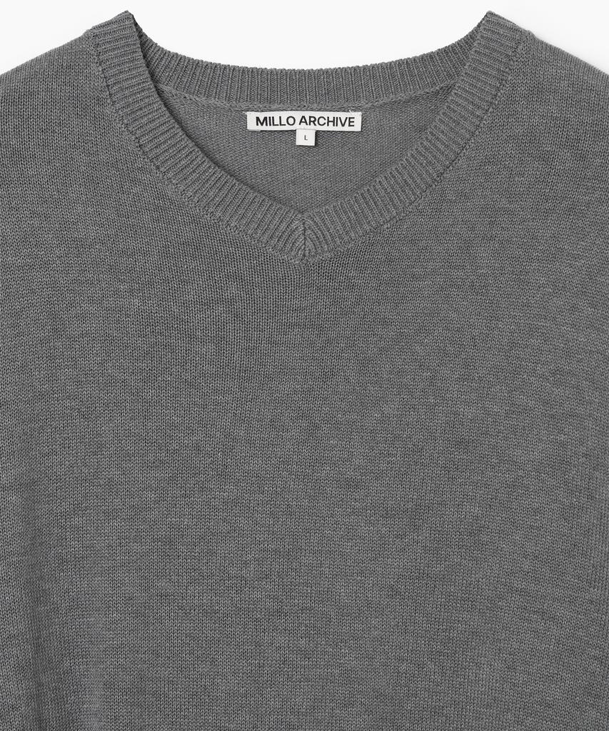 MILLO ARCHIVE Crop V-Neck Knit [Charcoal]