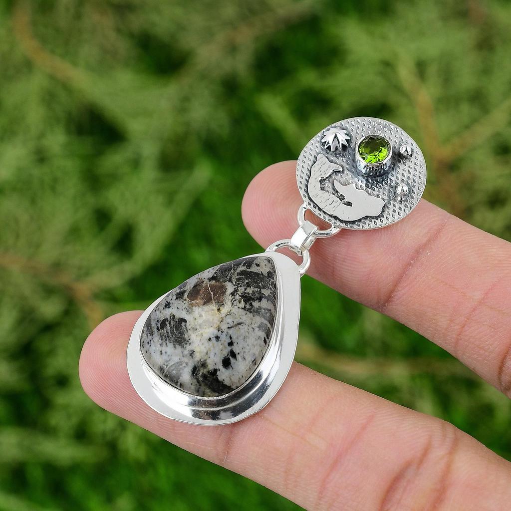 Sterling Silver Natural Hornblende Peridot Mother Mermaid Bezel Pendant Jewelry