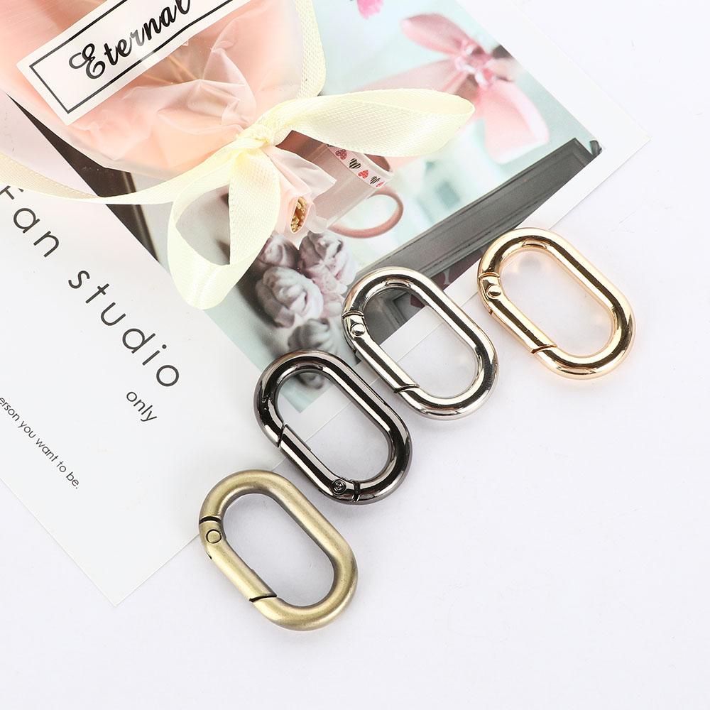 Durable Outdoor Climbing Zinc Zinc Zinc Alloy Oval Clip Hook Keychain Carabiner Ring Buckle