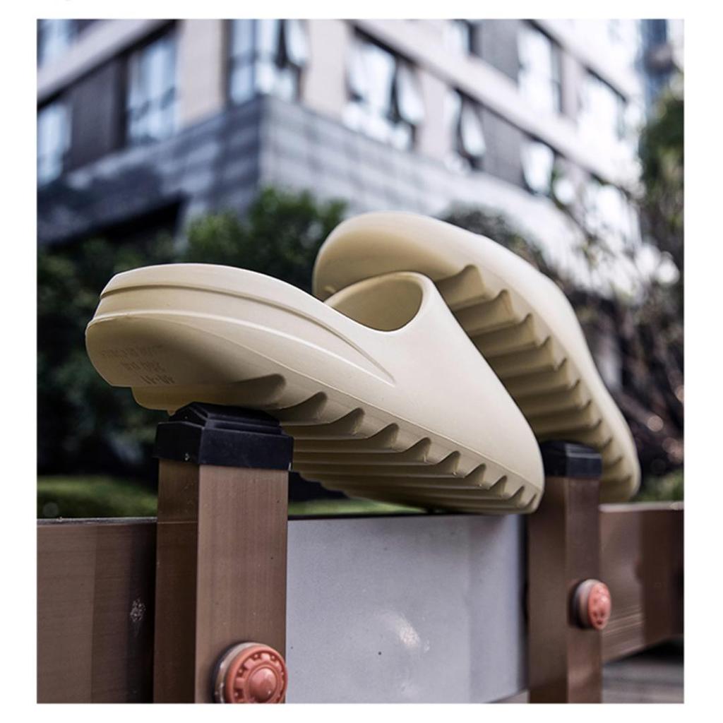 Мужские летние пляжные тапочки, модные уличные домашние мягкие шлепанцы из ЭВА, мужская противоскользящая обувь на толстой зубчатой подошве