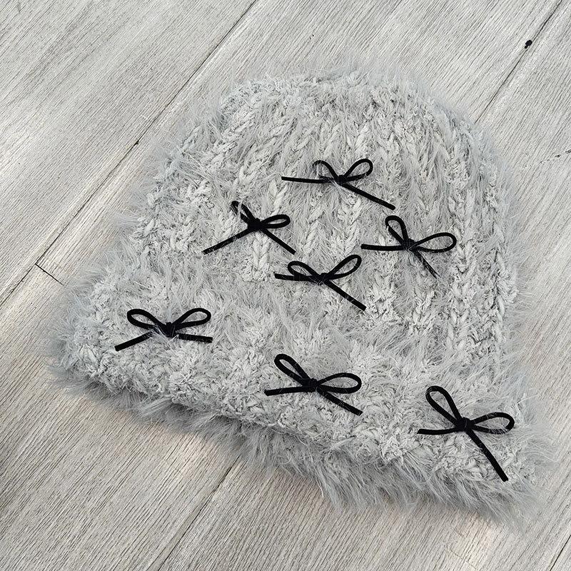 Универсальная для лица маленькая милая бантик вязаная теплая шапка на осень и зиму женская плюшевая шапка первая шапка